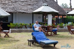 Kena_Diani Beach